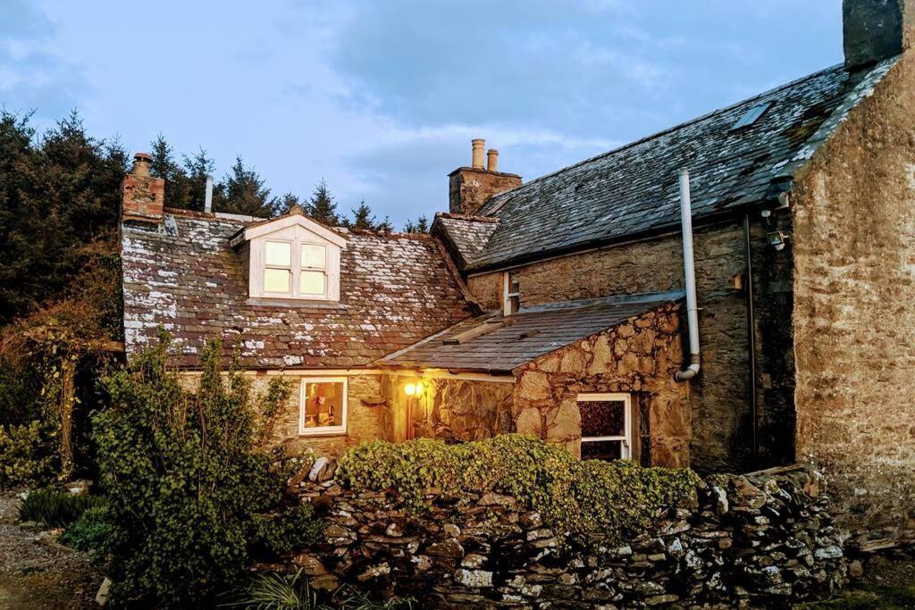 Вілла Cosy, Coastal Retreat With A Large Garden Monreith Екстер'єр фото
