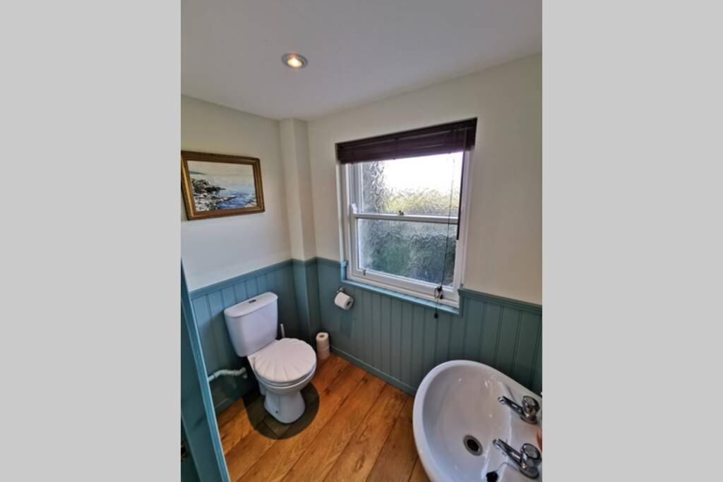 Вілла Cosy, Coastal Retreat With A Large Garden Monreith Екстер'єр фото